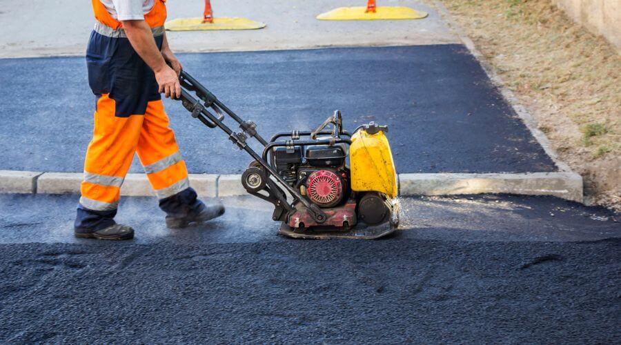 Professional gutter cleaning in Millington, MI
